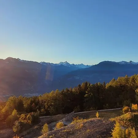 L'avantgardiste, Spacious 6 Bedrooms Duplex, Panoramic View Апартаменты