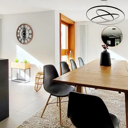 L'avantgardiste, Spacious 6 Bedrooms Duplex, Panoramic View דירה *