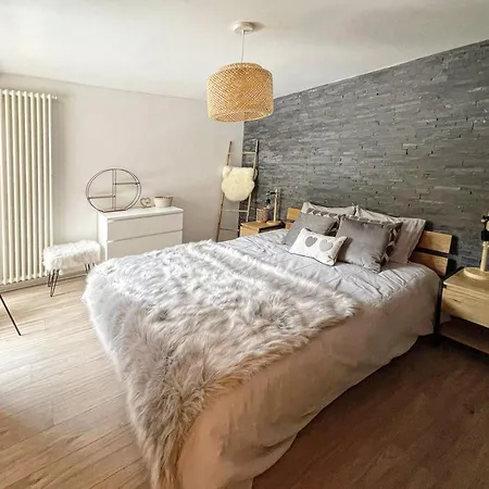 דירה L'avantgardiste, Spacious 6 Bedrooms Duplex, Panoramic View קראנס-מונטנה