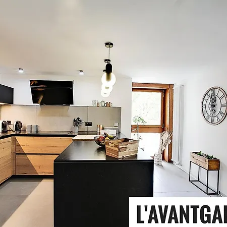 L'avantgardiste, Spacious 6 Bedrooms Duplex, Panoramic View Апартаменты *