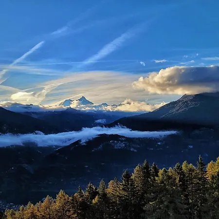 Апартаменты L'avantgardiste, Spacious 6 Bedrooms Duplex, Panoramic View