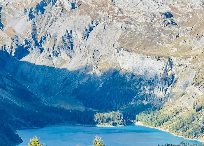 L'avantgardiste, Spacious 6 Bedrooms Duplex, Panoramic View * 克莱恩 蒙塔纳