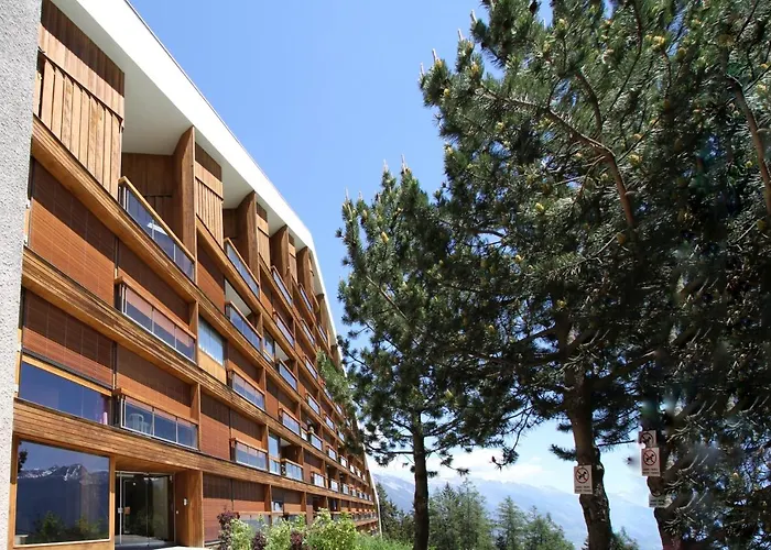 L'avantgardiste, Spacious 6 Bedrooms Duplex, Panoramic View Apartament Crans-Montana
